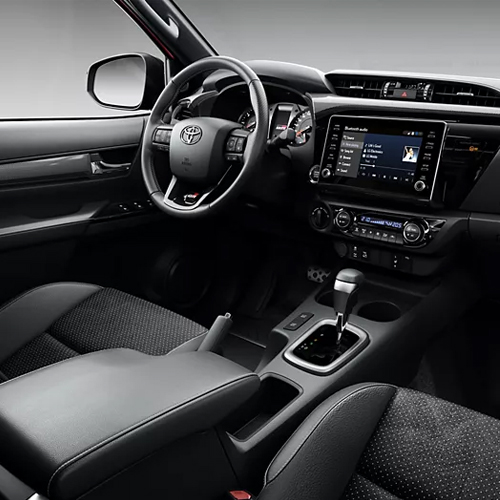 Новий Toyota Hilux GR SPORT виходить на український ринок
